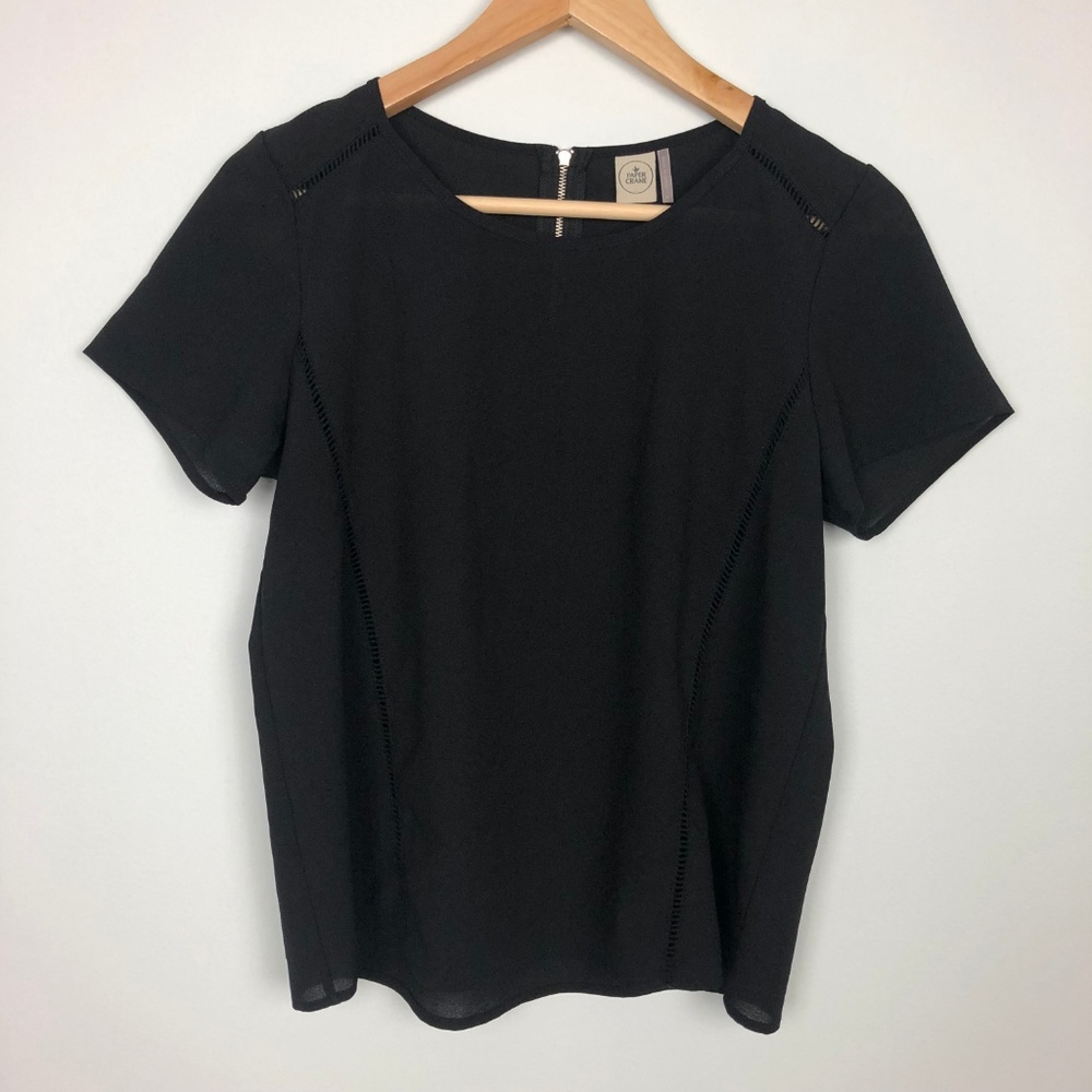Anthropologie Paper Crane Black Zipper Top Size S